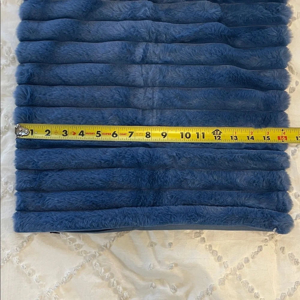 Blue Faux Fur Pillow Covers nwt soft